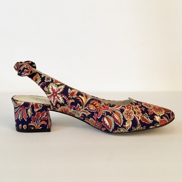 Bettye by Bettye Muller ‘Wisp’ Slingback Pumps - Picture 4 of 12